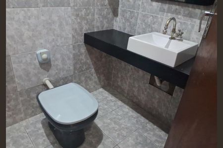 Casa para alugar com 180m², 2 quartos e sem vaga