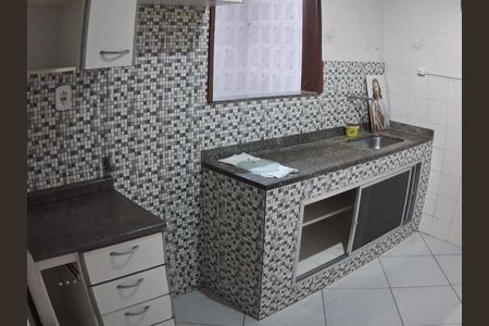Casa para alugar com 180m², 2 quartos e sem vaga