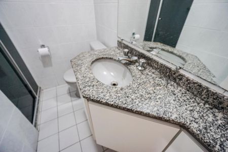 Apartamento para alugar com 86m², 3 quartos e 2 vagasBanheiro social