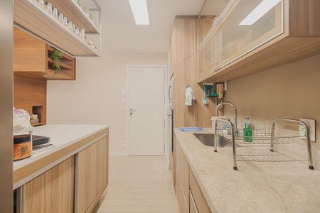 Apartamento para alugar com 122m², 1 quarto e 2 vagas Apartamento para alugar com 122m², 1 quarto e 2 vagasCozinha e Área de Serviço