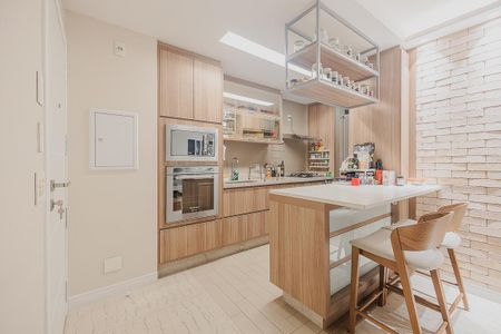 Apartamento para alugar com 122m², 1 quarto e 2 vagas Apartamento para alugar com 122m², 1 quarto e 2 vagasCozinha e Área de Serviço
