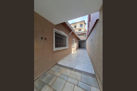 Garagem de casa à venda com 3 quartos, 220m² em Vila Santa Maria, São Paulo
