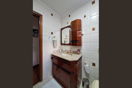 Casa à venda com 220m², 3 quartos e 6 vagas Casa à venda com 220m², 3 quartos e 6 vagasBanheiro