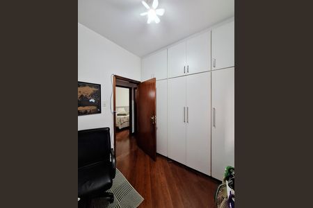 Casa à venda com 220m², 3 quartos e 6 vagas Casa à venda com 220m², 3 quartos e 6 vagasQuarto 1