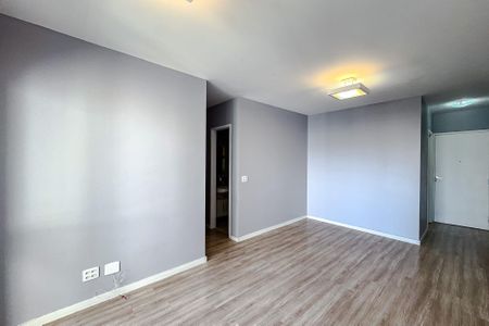 Sala de apartamento para alugar com 3 quartos, 79m² em Jardim Analia Franco, São Paulo