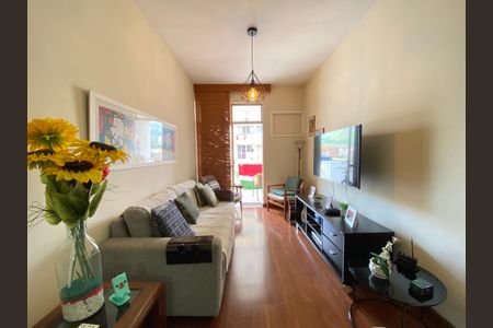 Apartamento para alugar com 75m², 3 quartos e 1 vagaSala