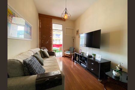 Apartamento para alugar com 75m², 3 quartos e 1 vagaSala