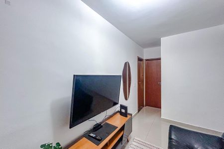 Sala de apartamento para alugar com 2 quartos, 45m² em Cidade Mãe do Céu, São Paulo