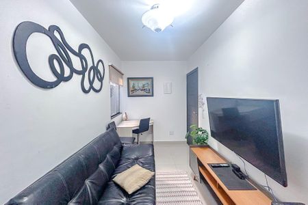 Sala de apartamento para alugar com 2 quartos, 45m² em Cidade Mãe do Céu, São Paulo