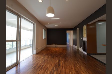 Apartamento para alugar com 119m², 3 quartos e 2 vagasSala