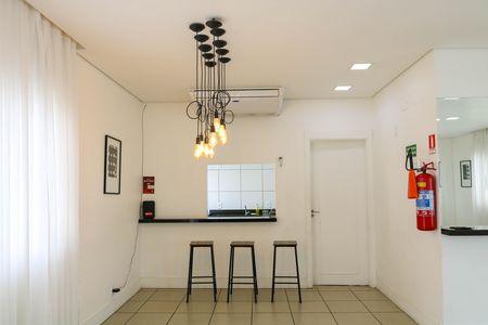 Apartamento para alugar com 55m², 2 quartos e sem vaga Apartamento para alugar com 55m², 2 quartos e sem vagaÁrea comum - Salão de festas