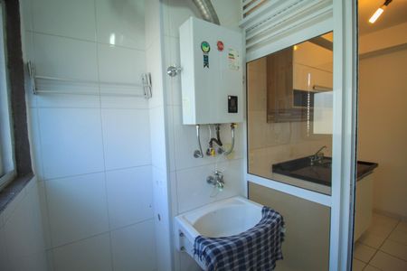 Apartamento à venda com 53m², 2 quartos e 1 vaga Apartamento à venda com 53m², 2 quartos e 1 vagaÁrea de serviço