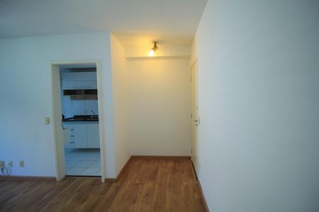 Apartamento à venda com 53m², 2 quartos e 1 vaga Apartamento à venda com 53m², 2 quartos e 1 vagaSala
