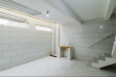 Casa para alugar com 100m², 2 quartos e sem vagaÁrea de Serviço