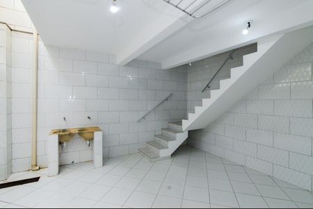 Casa para alugar com 100m², 2 quartos e sem vagaÁrea de Serviço