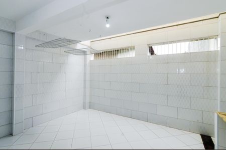 Casa para alugar com 100m², 2 quartos e sem vagaÁrea de Serviço