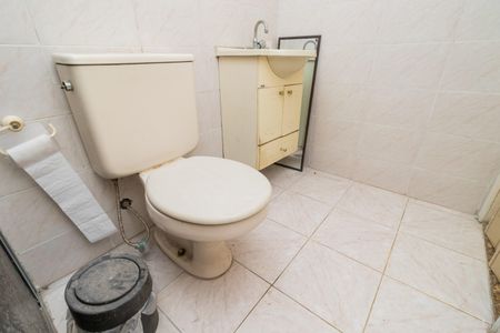 Apartamento para alugar com 48m², 2 quartos e 1 vaga Apartamento para alugar com 48m², 2 quartos e 1 vagaBanheiro Social
