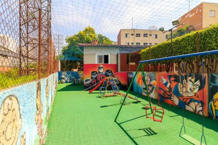 Apartamento para alugar com 48m², 2 quartos e 1 vaga Apartamento para alugar com 48m², 2 quartos e 1 vagaÁrea comum - Playground