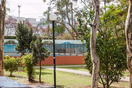 Apartamento para alugar com 48m², 2 quartos e 1 vaga Apartamento para alugar com 48m², 2 quartos e 1 vagaÁrea comum - Piscina