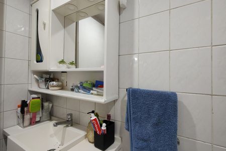 Banheiro Social de apartamento à venda com 2 quartos, 60m² em Taquara, Rio de Janeiro