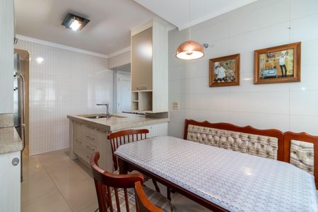 Apartamento para alugar com 96m², 2 quartos e 1 vagaCozinha