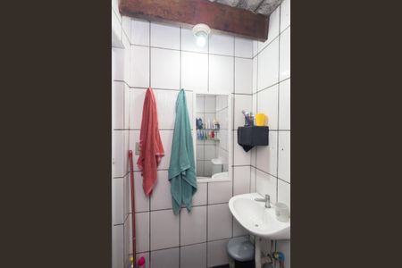 Banheiro de casa à venda com 1 quarto, 150m² em Parque Paineiras, São Paulo