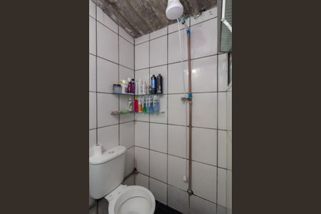 Banheiro de casa à venda com 1 quarto, 150m² em Parque Paineiras, São Paulo