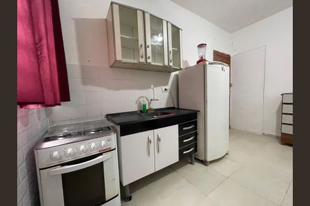 Kitnet - Cozinha  de kitnet/studio para alugar com 1 quarto, 20m² em Vila Dalva, São Paulo