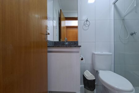 Apartamento para alugar com 60m², 2 quartos e 1 vaga Apartamento para alugar com 60m², 2 quartos e 1 vagaBanheiro social