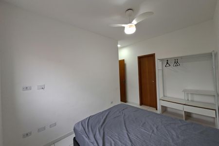 Suite de apartamento para alugar com 2 quartos, 60m² em Nova Mirim, Praia Grande