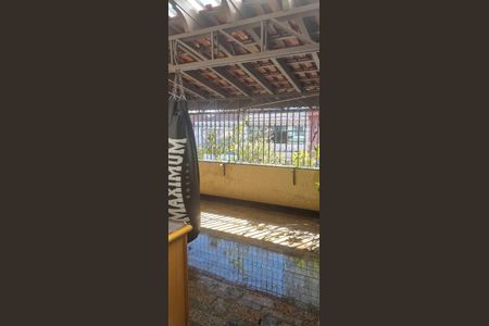 Casa à venda com 220m², 3 quartos e 2 vagas Casa à venda com 220m², 3 quartos e 2 vagasÁrea Externa