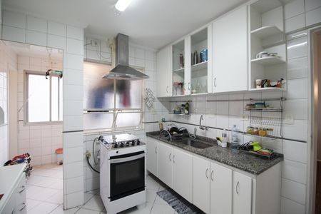 Cozinha de apartamento à venda com 2 quartos, 90m² em Itaim Bibi, São Paulo