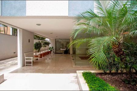Apartamento à venda com 90m², 2 quartos e 1 vaga Apartamento à venda com 90m², 2 quartos e 1 vagaEntrada