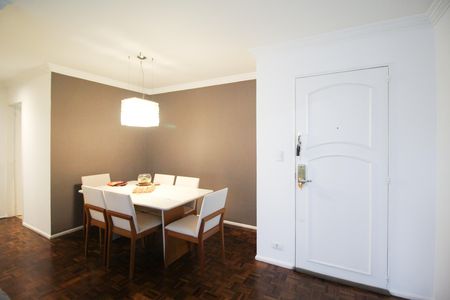 Sala de apartamento à venda com 2 quartos, 90m² em Itaim Bibi, São Paulo