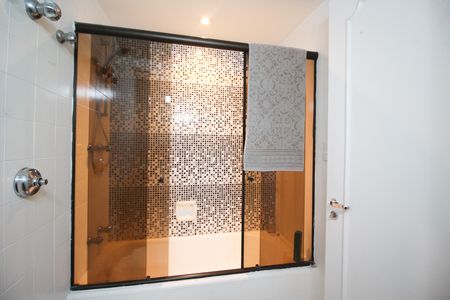 Apartamento à venda com 90m², 2 quartos e 1 vaga Apartamento à venda com 90m², 2 quartos e 1 vagaBanheiro