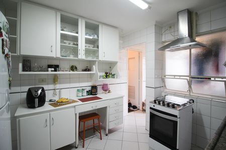 Cozinha de apartamento à venda com 2 quartos, 90m² em Itaim Bibi, São Paulo