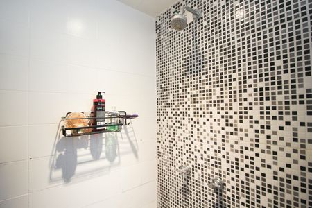 Apartamento à venda com 90m², 2 quartos e 1 vaga Apartamento à venda com 90m², 2 quartos e 1 vagaBanheiro da Suíte