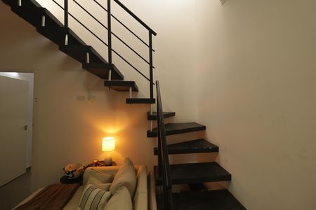Corredor de casa de condomínio à venda com 3 quartos, 116m² em Cambuci, São Paulo