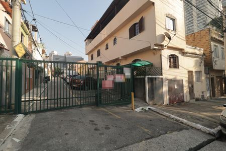 Casa de condomínio à venda com 116m², 3 quartos e 1 vaga Casa de condomínio à venda com 116m², 3 quartos e 1 vagaFachada