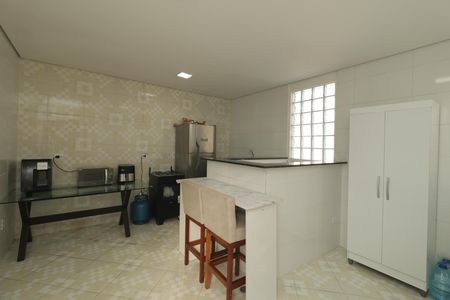 Casa de condomínio à venda com 116m², 3 quartos e 1 vagaCobertura