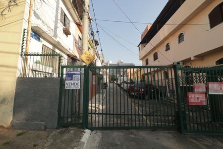 Casa de condomínio à venda com 116m², 3 quartos e 1 vaga Casa de condomínio à venda com 116m², 3 quartos e 1 vagaFachada