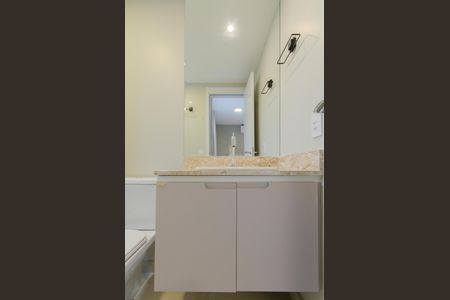 Banheiro de kitnet/studio à venda com 1 quarto, 29m² em Vila Mariana, São Paulo