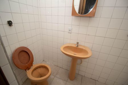 Casa para alugar com 45m², 2 quartos e sem vagaBanheiro Social