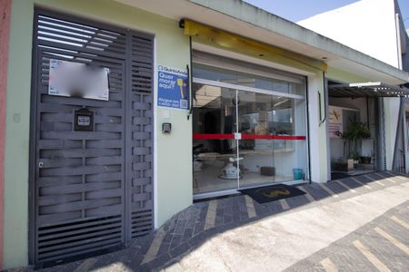 Casa para alugar com 45m², 2 quartos e sem vagaFachada + Placa