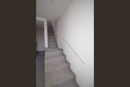 Casa para alugar com 45m², 2 quartos e sem vagaEscada