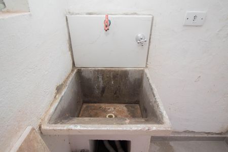 Casa para alugar com 45m², 2 quartos e sem vagaÁrea de Serviço