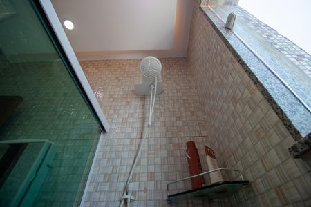 Banheiro de apartamento à venda com 1 quarto, 80m² em Vista Alegre, Rio de Janeiro