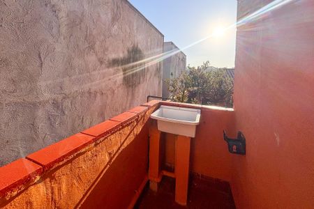 Casa à venda com 100m², 2 quartos e 1 vagaÁrea de Serviço