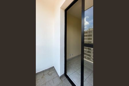 Apartamento para alugar com 36m², 1 quarto e 1 vagaVaranda