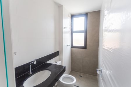 Apartamento à venda com 62m², 2 quartos e 2 vagas Apartamento à venda com 62m², 2 quartos e 2 vagasBanheiro da Suíte